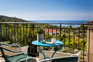 Maria's Garden Apartments - Lassi