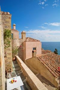 Superior Suite room in Moni Emvasis Luxury Suites