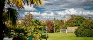 Hotels Logis Domaine de Fompeyre : Chambre Familiale