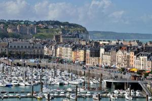 Appartements Le studio d'Evelyne : photos des chambres