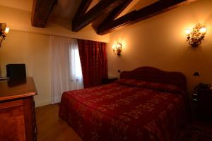 Suites Torre DellOrologio