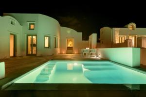 Sandy & Salty Villas Santorini Greece