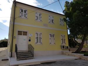 Hotel Hostel "Parenzana" Buje Croaţia