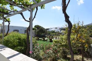 Myrto Bungalows Sifnos Greece