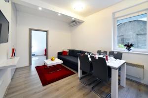 Apartment Sermazi 