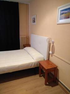 Single Room room in Hostal Porta De Núria