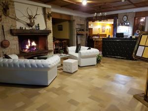 Hotels Logis Hotel Saint-Hubert : photos des chambres