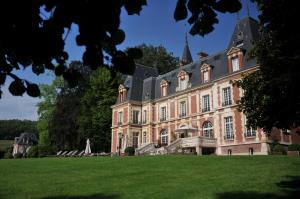 Hotels Chateau-Hotel De Belmesnil : photos des chambres