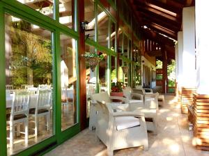 Stajnia Sarnówek Nad Jeziorem Różany