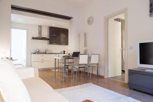 Charming Sempione Apartment