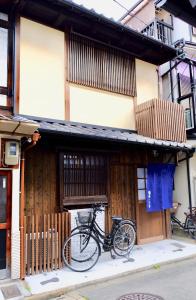 Tsurui Nijo 鶴居二条