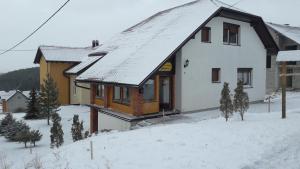 3 stern ferienhaus Holiday Home Slavica Kupres Bosnien und Herzegowina