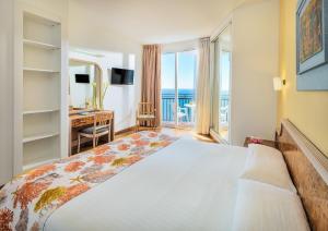 Family Room (2 Adults + 2 Children) room in Beverly Park