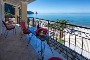 Sea Breeze Hotel & Apartments Corfu Greece