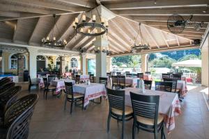 Sea Breeze Hotel & Apartments