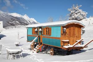 Maisons d'hotes Roulottes Montagne Pyrenees : photos des chambres