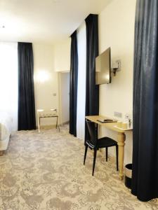 Hotels Hotel La Ferriere : photos des chambres