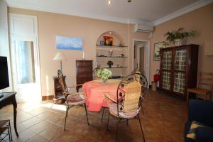 AGENCIA appartement Rue dAntibes