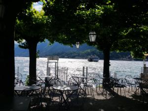 Appartamento con Vista Lago e Giardino