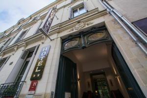 Hotels Hotel Val De Loire : photos des chambres