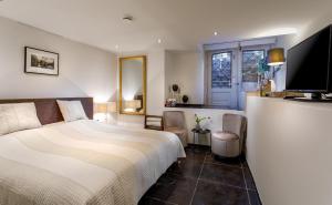 18th Century Groundfloor Canal House with patiogarden