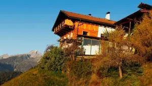 Bergh AM BERG - Irschen