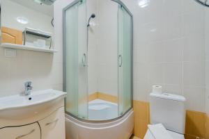 Twin Room with Extra Bed room in Lefort Мини-отель
