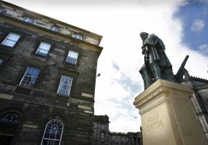 Two-Bedroom Apartment room in Parliament Sq (apt 10 ) Royal Mile