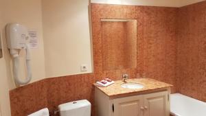 Hotels Hotel Cardinal : photos des chambres