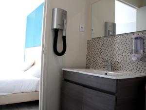 Hotels Saglam Hotel : Chambre Double ou Lits Jumeaux avec Balcon