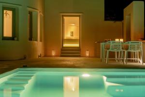 Sandy & Salty Villas Santorini Greece