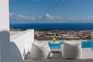 Sandy & Salty Villas Santorini Greece
