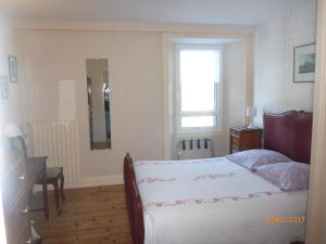 Hotels Les Tilleuls : photos des chambres