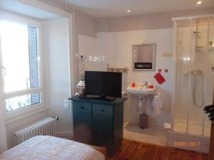 Hotels Les Tilleuls : Chambre Simple