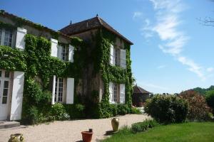 B&B / Chambres d'hotes Domaine de la Queyssie : photos des chambres