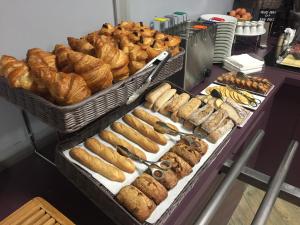 Hotels Hotel du Golf Saint Lazare : photos des chambres