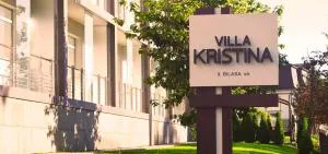 克里斯蒂娜别墅酒店 - 特鲁斯卡韦茨