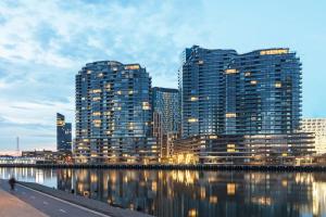 Winston Apartments Docklands Melbourne