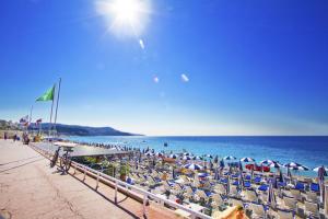 PROMENADE HOLIDAY - PALATIN & SEA