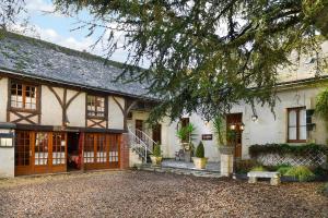 Hotels Logis Manoir De La Giraudiere : photos des chambres