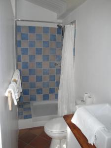 B&B / Chambres d'hotes Le Buzet Bleu Bed & Breakfast : Chambre Double Supérieure - Vue sur Jardin