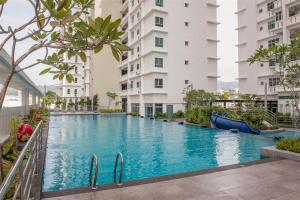 228 Vacation Home - Bayan Baru, Apartments - Bayan Lepas
