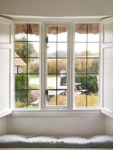 Double Room with Shower room in Compasses Inn