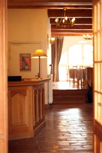 Hotels Hotel des Consuls : photos des chambres