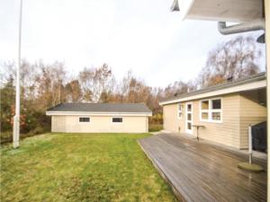 Three-Bedroom Holiday Home In Orsted