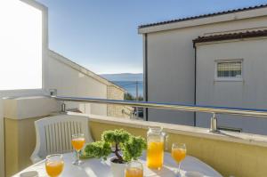 One-Bedroom apartment Standard room in Apartments Srecko