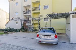 Apartments Srecko