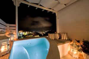 Superb Double Room with Hot Tub and Caldera View room in Senses Boutique Hotel