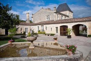 Maisons de vacances Gites du Chateau de la Ligne : photos des chambres