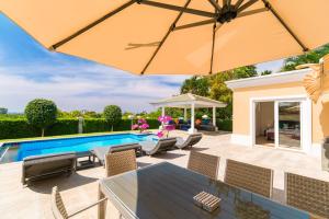 Luxury Pool Villa 604 4BR 8-10 persons